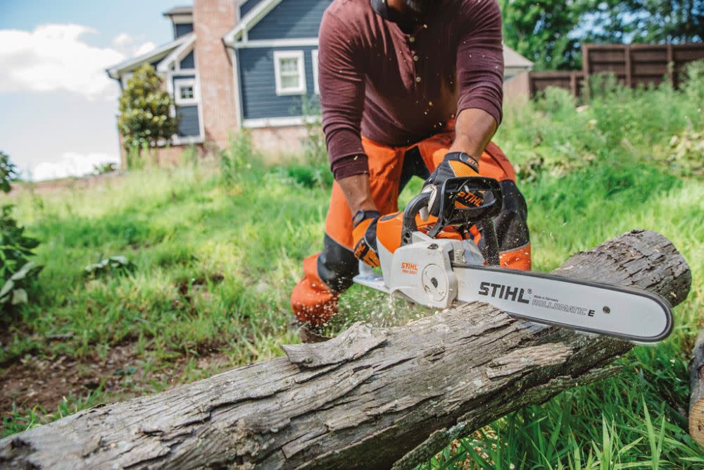 Stihl handheld deals battery powered chainsaw