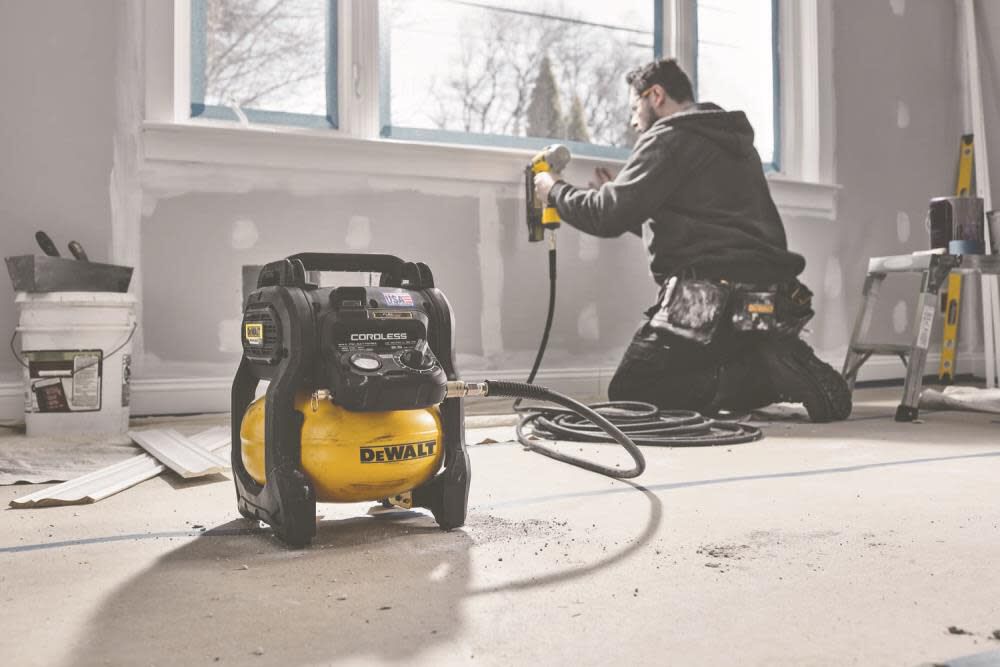 DEWALT 20V MAX Air Compressor 2 1 2 Gallon Brushless Cordless