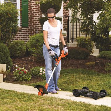 Black + Decker MTD100 One-Handed Battery Powered Lawn Mower Review