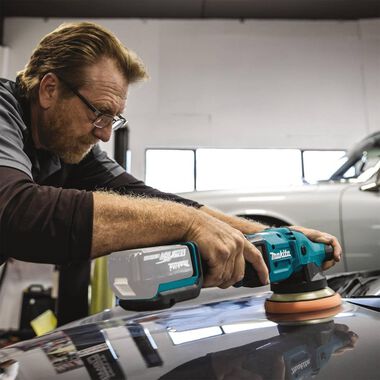 Makita - XOP02Z - 18V LXT Lithium-Ion Brushless Cordless 5in / 6in Dual Action Random Orbit Polisher (Tool Only)
