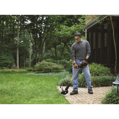 How to Replace the Line on a Black and Decker Trimmer: 12 Steps