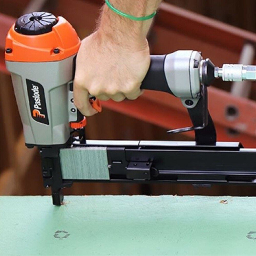 Pneumatic wide deals crown staple gun