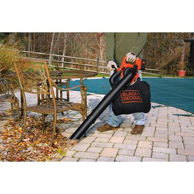 Sold at Auction: Black & Decker Electric Leaf Blower