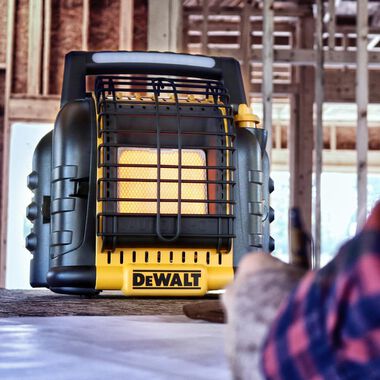 DeWALT 12,000 BTU Cordless Portable Propane Radiant Heater at Tractor  Supply Co.